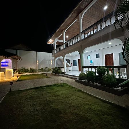 Pawikan Boutique Hotel Моалбоал Экстерьер фото